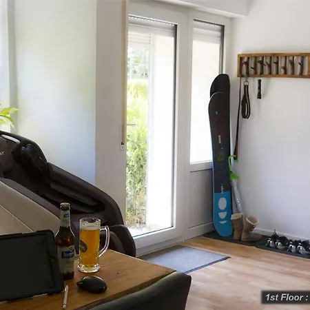 Apartmán Spacious Quiet Duplex In The Middle Of Grassland, Private Sauna, Massage Sofa, Terrace, Garden