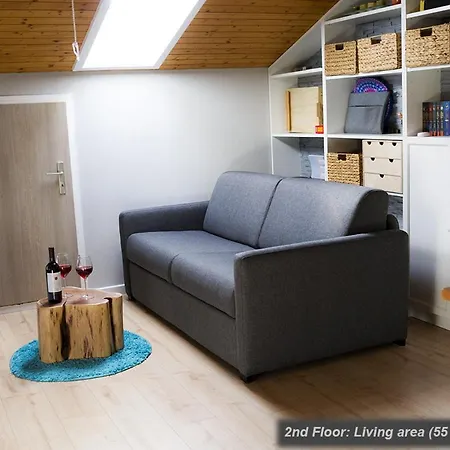 Apartmán Spacious Quiet Duplex In The Middle Of Grassland, Private Sauna, Massage Sofa, Terrace, Garden Schönwalde